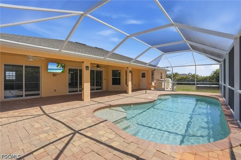 928 NW 5th Place Cape Coral FL 33993