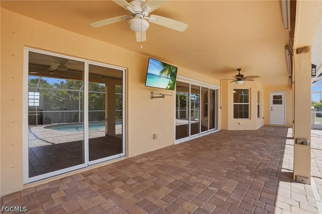 928 NW 5th Place Cape Coral FL 33993