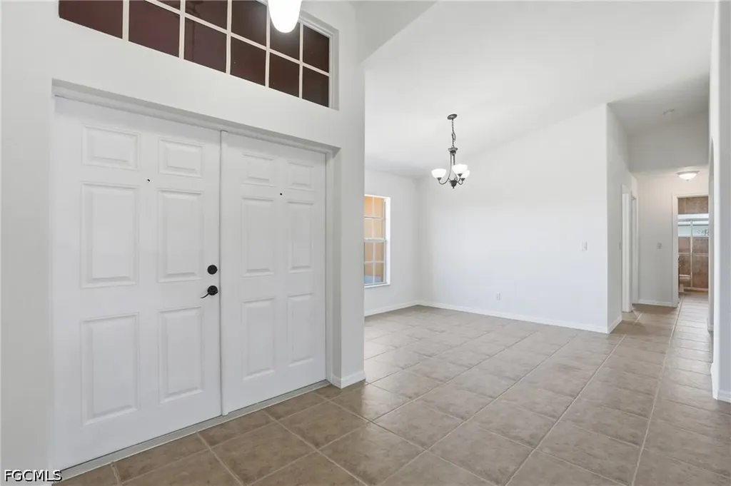 928 NW 5th Place Cape Coral FL 33993