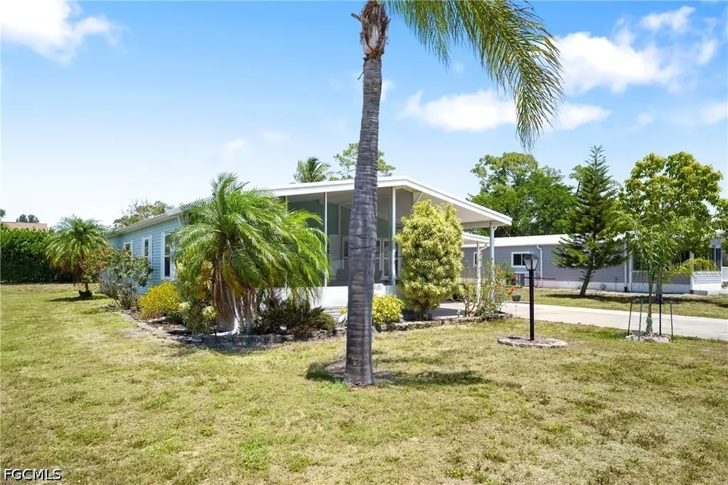 10381 Wales Loop Bonita Springs FL 34135