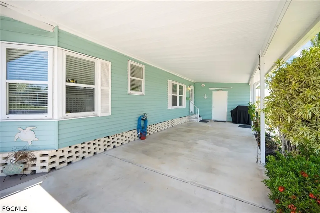 10381 Wales Loop Bonita Springs FL 34135