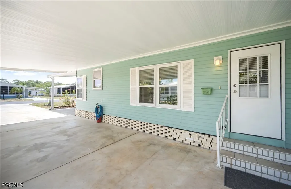 10381 Wales Loop Bonita Springs FL 34135