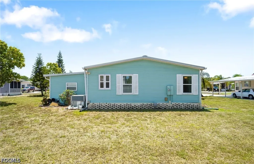 10381 Wales Loop Bonita Springs FL 34135