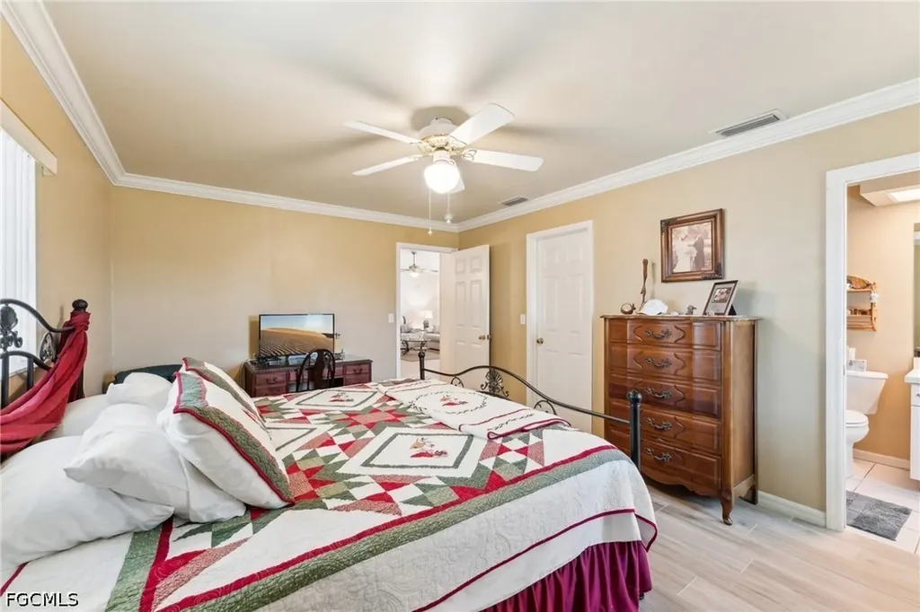 914 SW 3rd Avenue Cape Coral FL 33991