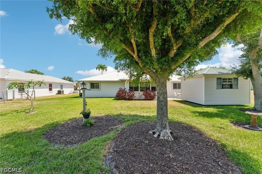 914 SW 3rd Avenue Cape Coral FL 33991