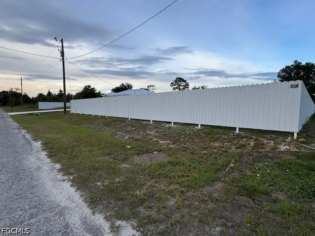 3323 Clearview Circle Labelle FL 33935