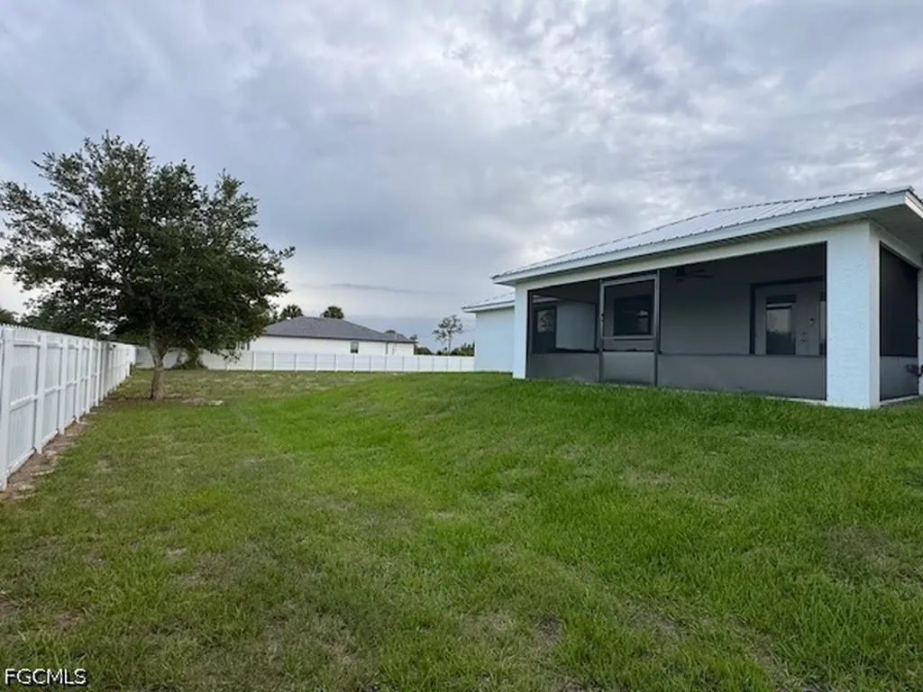 3323 Clearview Circle Labelle FL 33935