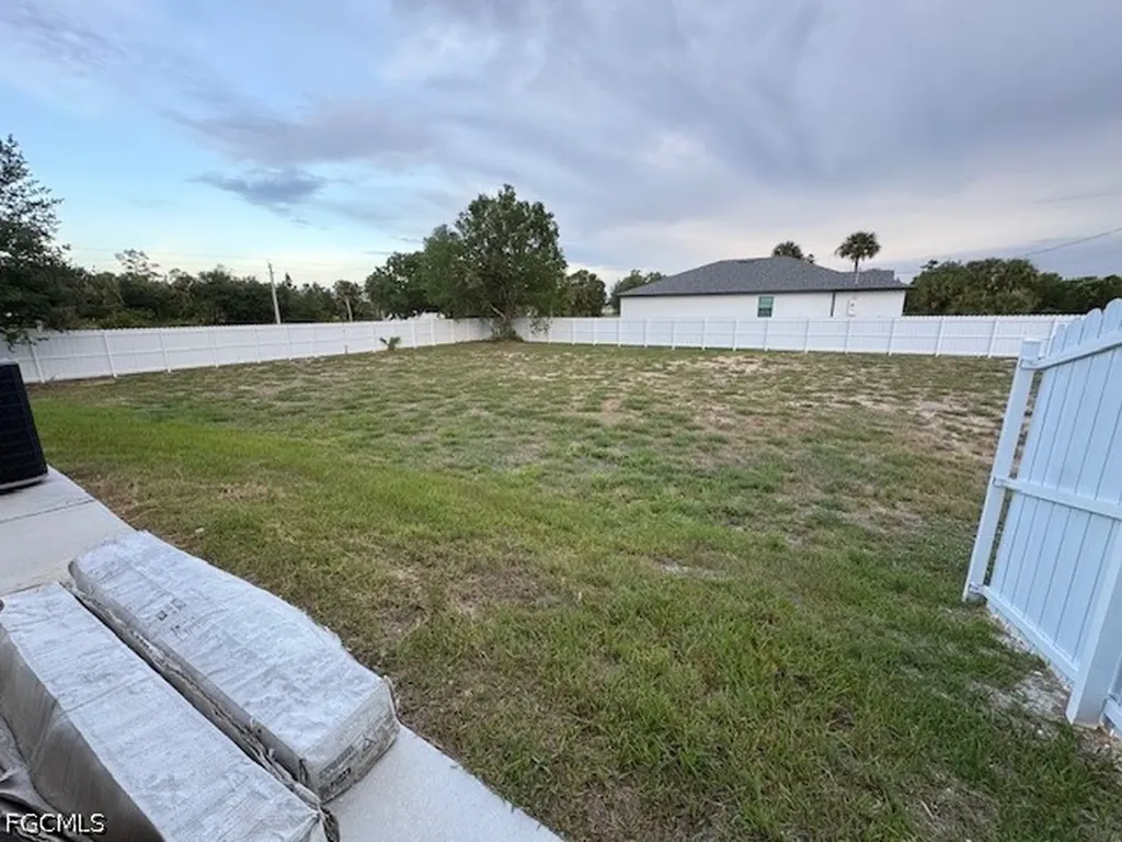 3323 Clearview Circle Labelle FL 33935
