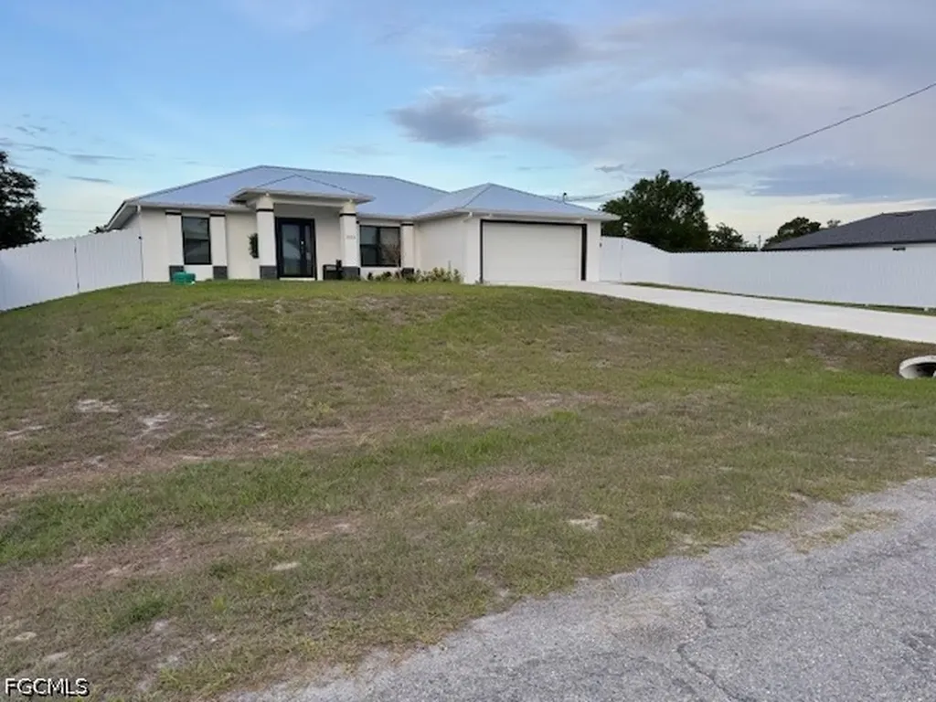 3323 Clearview Circle Labelle FL 33935