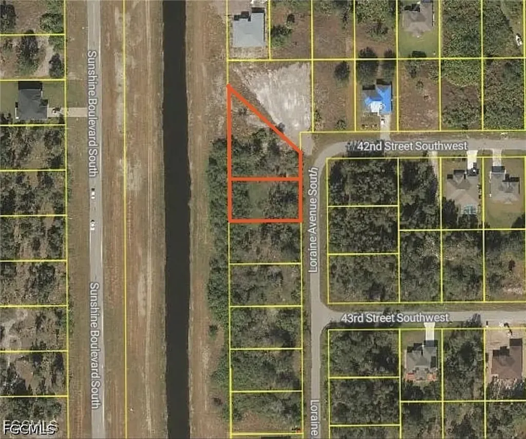 4202 Loraine Avenue S Lehigh Acres FL 33976
