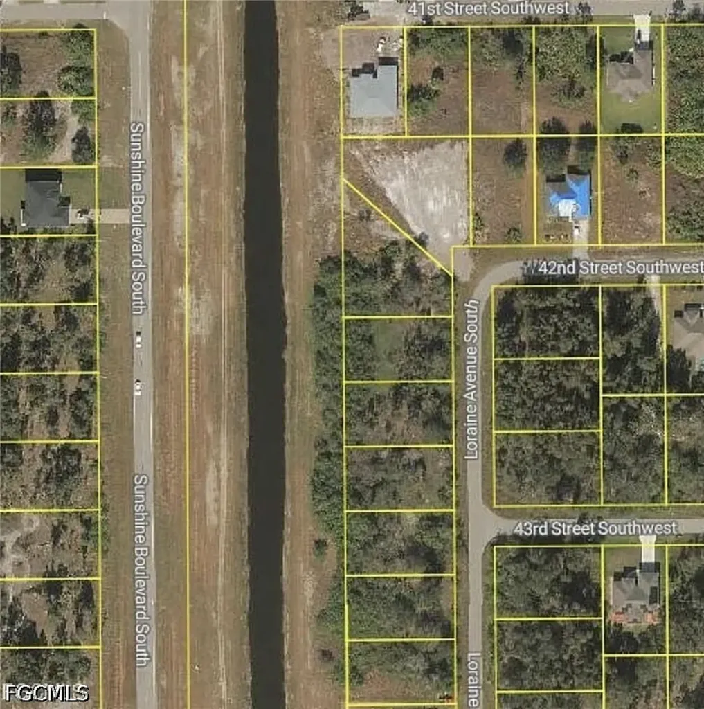 4202 Loraine Avenue S Lehigh Acres FL 33976