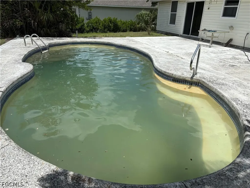 306 SW 29th Street Cape Coral FL 33914