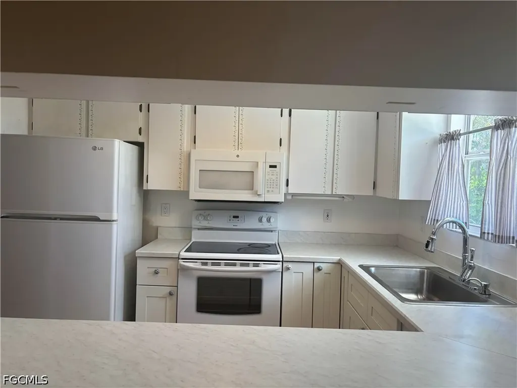 306 SW 29th Street Cape Coral FL 33914