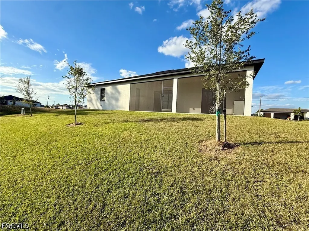 2006 NW 21st Street Cape Coral FL 33993