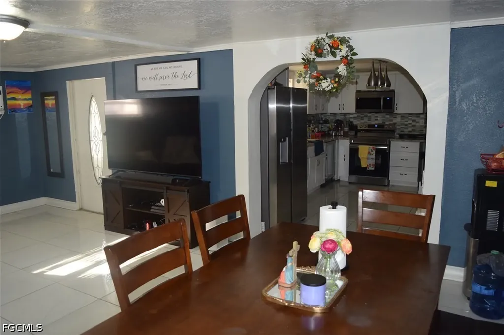 17 Colorado Road Lehigh Acres FL 33936