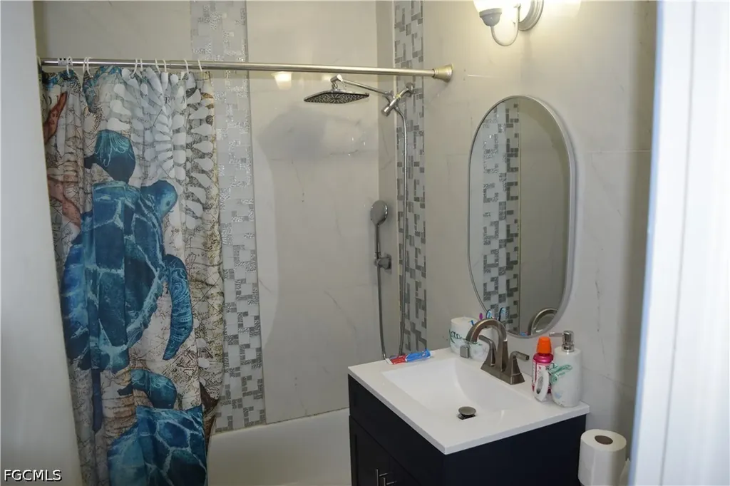 17 Colorado Road Lehigh Acres FL 33936