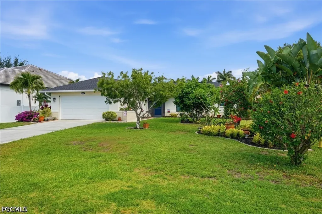 2501 SW 52nd Terrace Cape Coral FL 33914