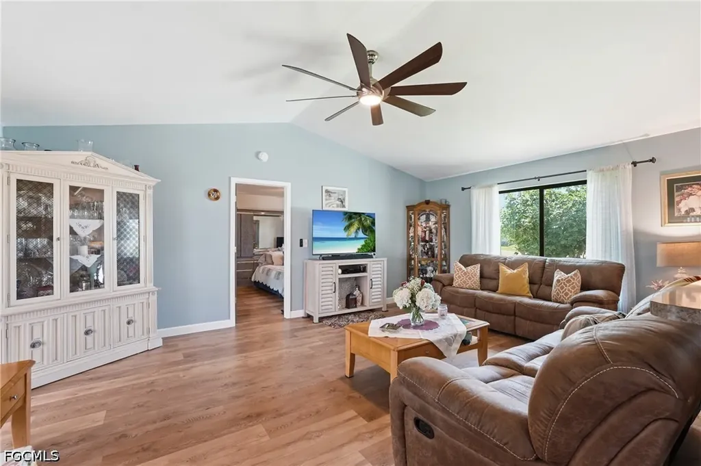2501 SW 52nd Terrace Cape Coral FL 33914