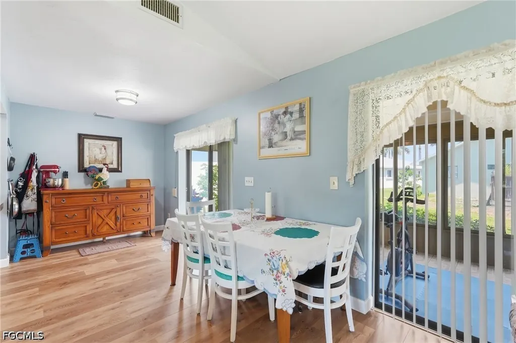 2501 SW 52nd Terrace Cape Coral FL 33914