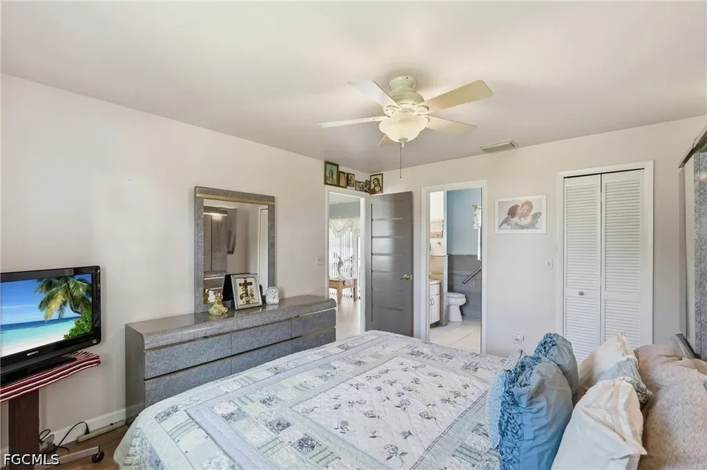 2501 SW 52nd Terrace Cape Coral FL 33914