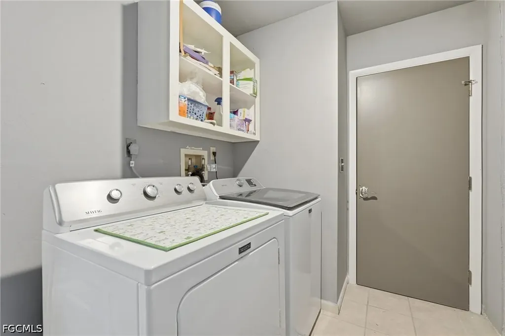 2501 SW 52nd Terrace Cape Coral FL 33914