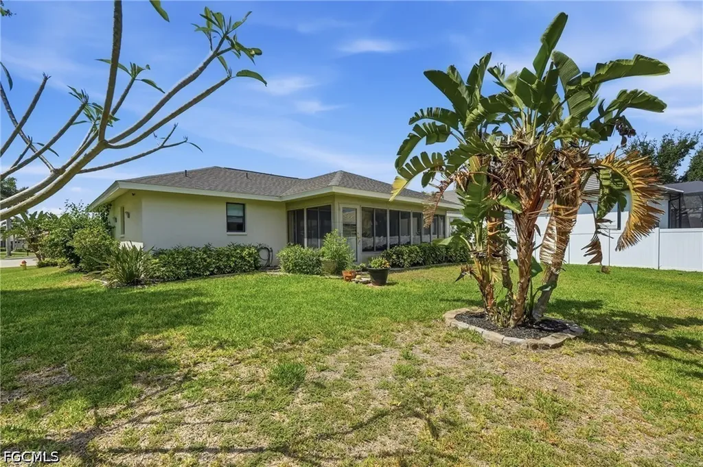 2501 SW 52nd Terrace Cape Coral FL 33914