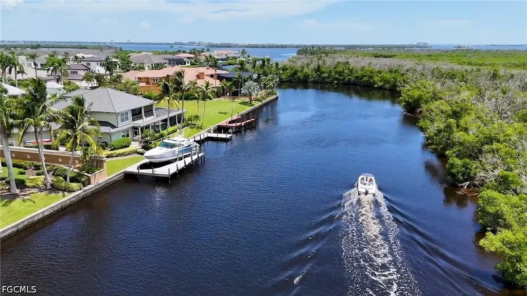 2501 SW 52nd Terrace Cape Coral FL 33914