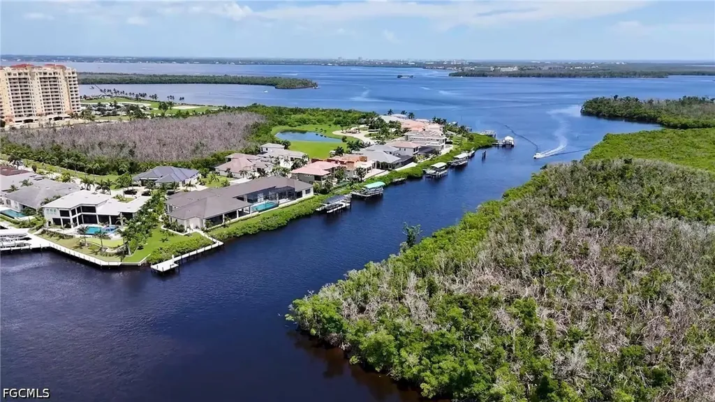 2501 SW 52nd Terrace Cape Coral FL 33914