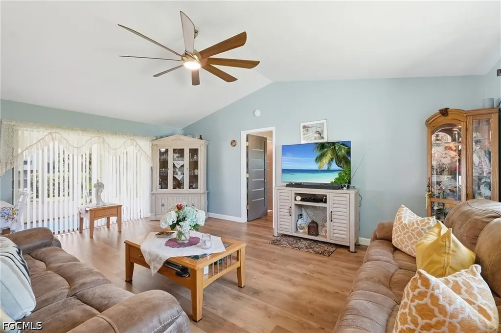 2501 SW 52nd Terrace Cape Coral FL 33914