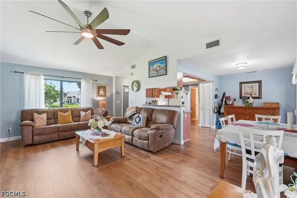 2501 SW 52nd Terrace Cape Coral FL 33914