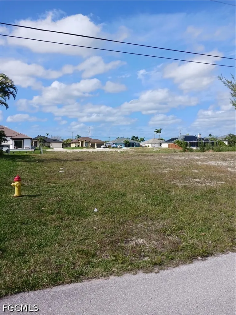 2708 SW 17th Avenue Cape Coral FL 33914