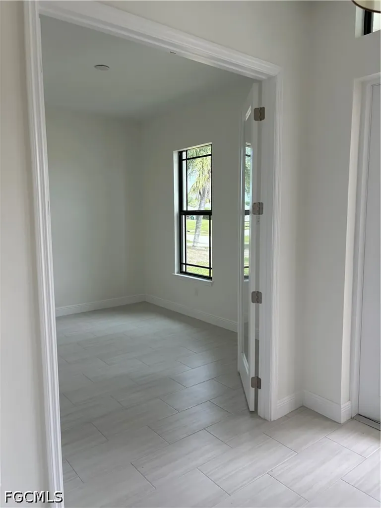 136 NW 29th Place Cape Coral FL 33993