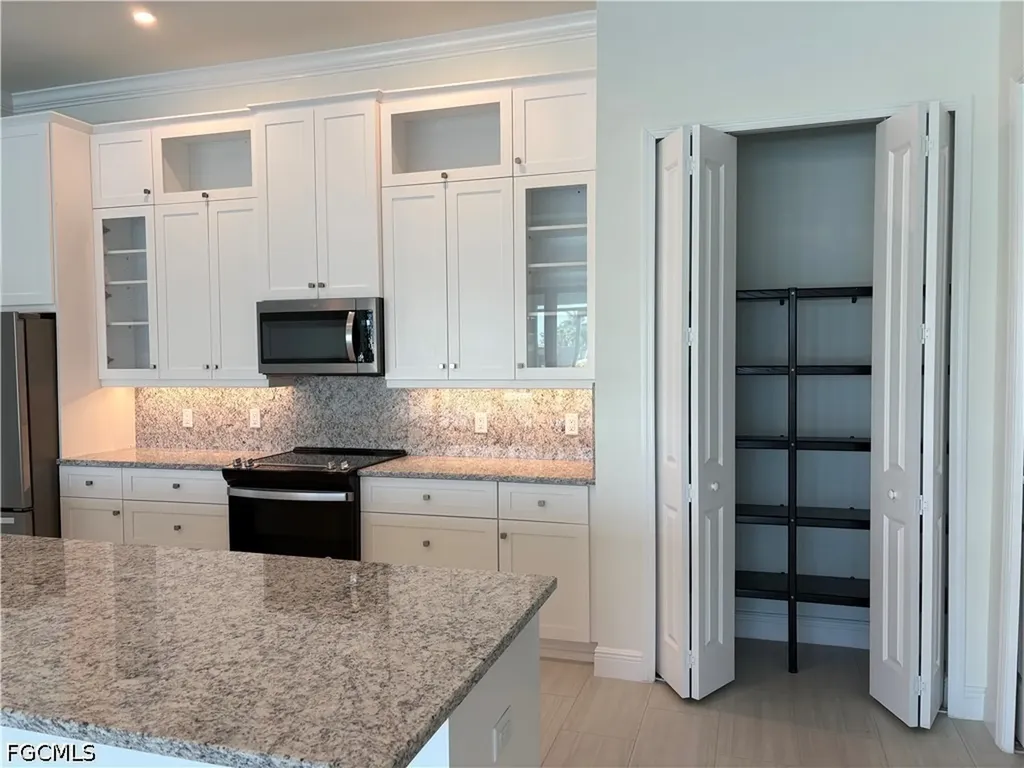 136 NW 29th Place Cape Coral FL 33993