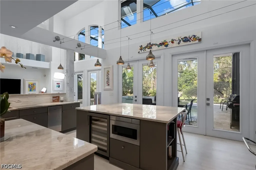 5700 Waxmyrtle Way Naples FL 34109