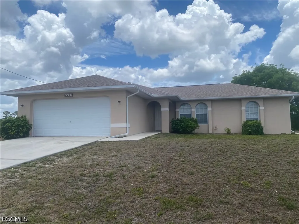 4401 NE 22nd Place Cape Coral FL 33909