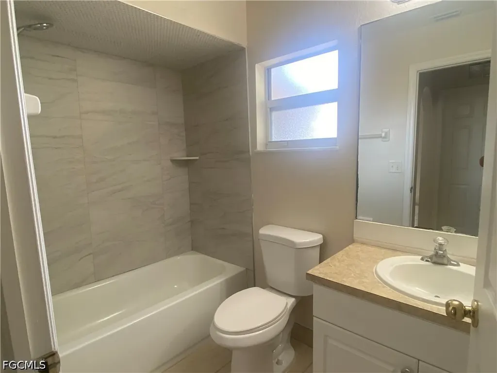 4401 NE 22nd Place Cape Coral FL 33909