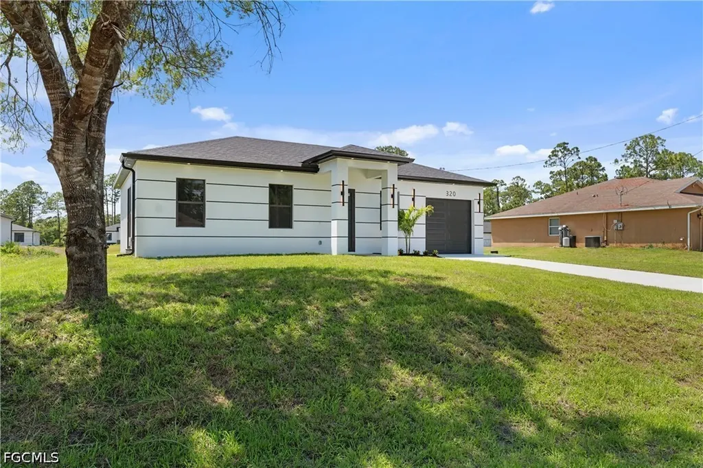320 Long Avenue S Lehigh Acres FL 33974