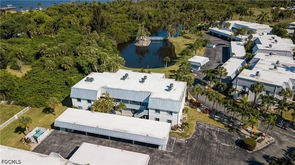 3914 Orange Grove Boulevard North Fort Myers FL 33903