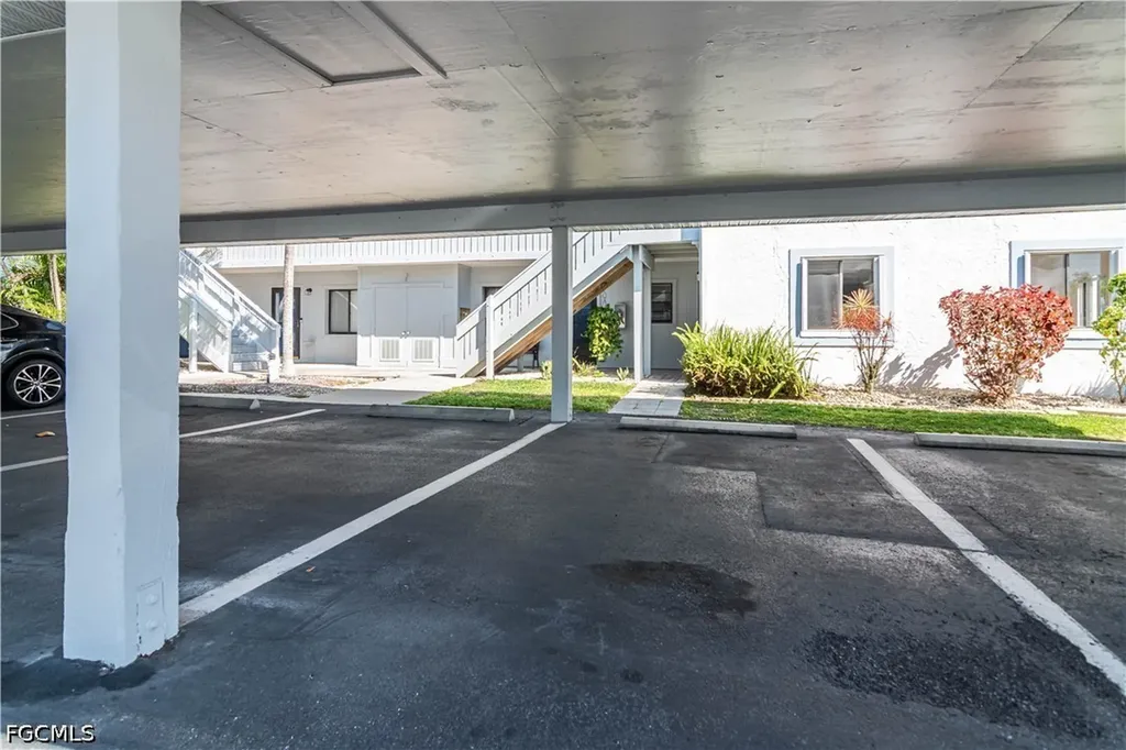 3914 Orange Grove Boulevard North Fort Myers FL 33903