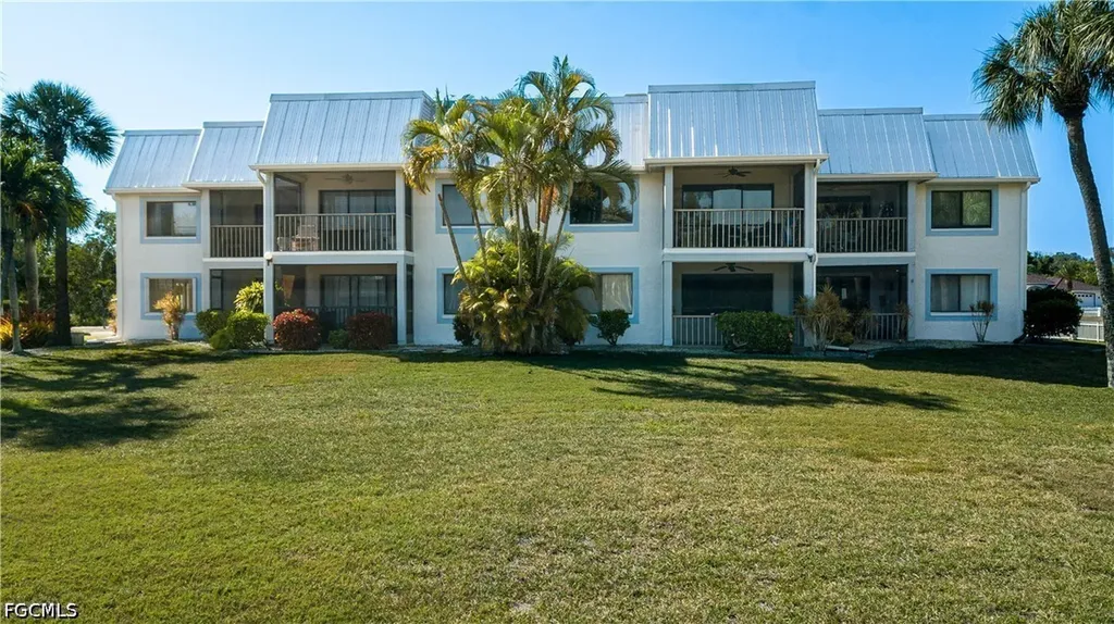 3914 Orange Grove Boulevard North Fort Myers FL 33903