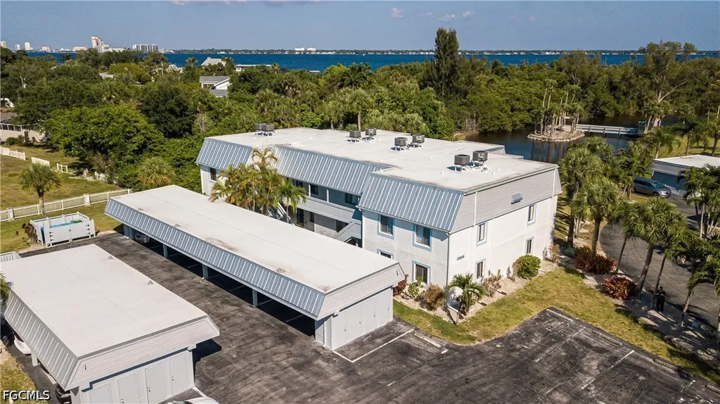 3914 Orange Grove Boulevard North Fort Myers FL 33903