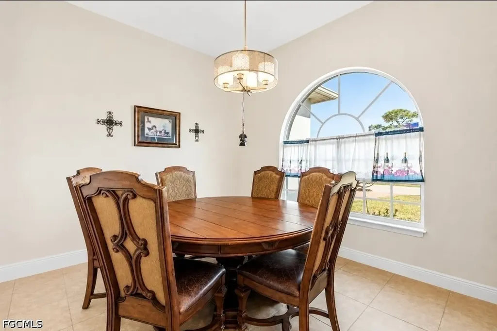 1804 SW 42nd Street Cape Coral FL 33914