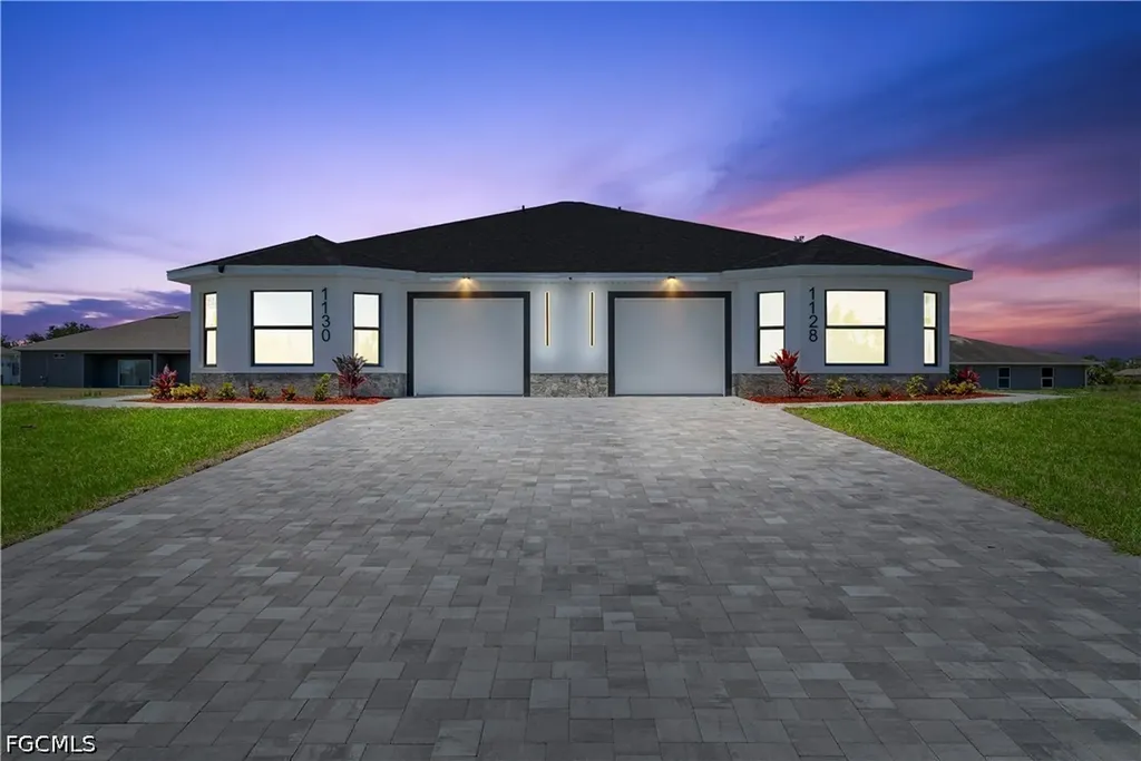 1128-1130 Graystone Avenue Lehigh Acres FL 33974