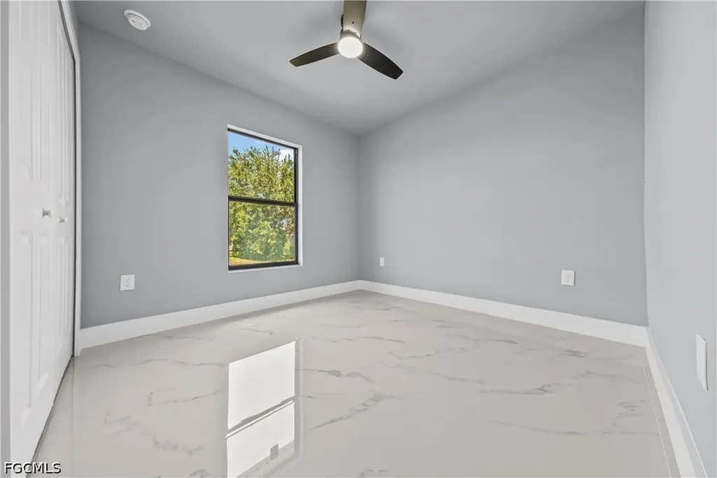 1128-1130 Graystone Avenue Lehigh Acres FL 33974