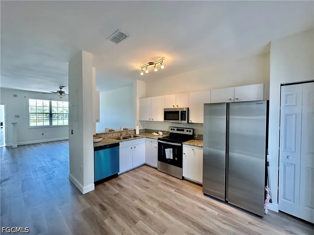 3627 Pine Oak Circle Fort Myers FL 33916