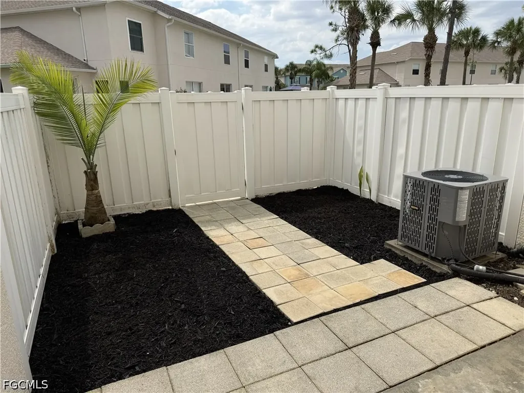 3627 Pine Oak Circle Fort Myers FL 33916