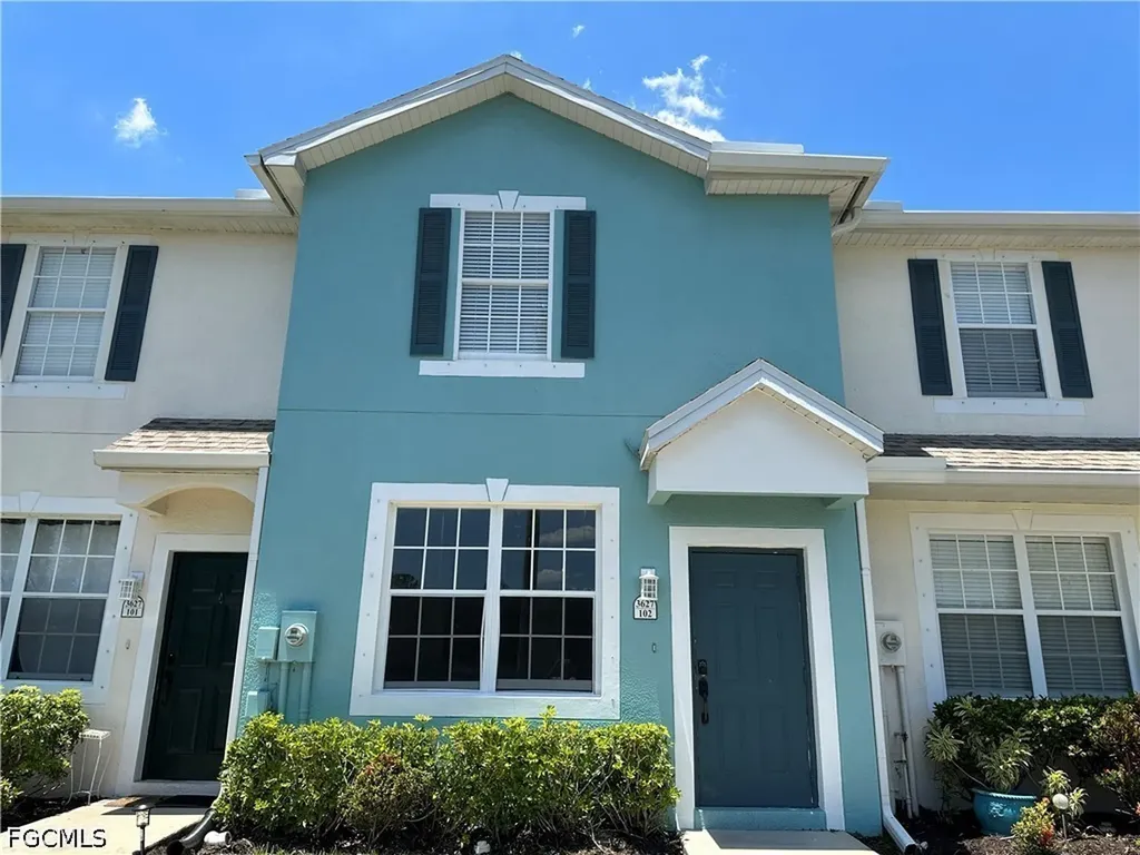 3627 Pine Oak Circle Fort Myers FL 33916