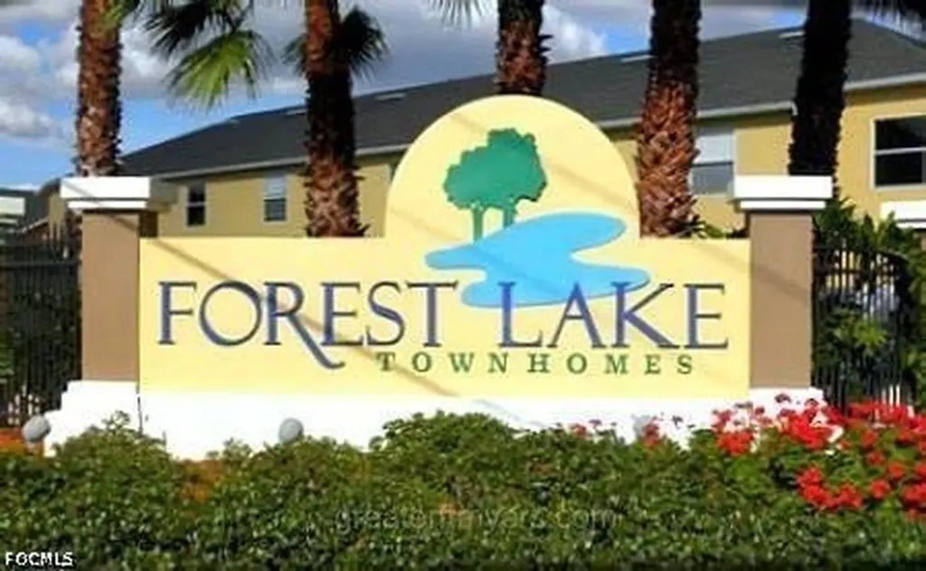 3627 Pine Oak Circle Fort Myers FL 33916