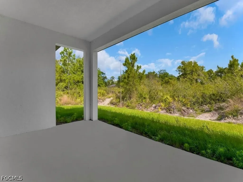 3805 E 8th Street Lehigh Acres FL 33972