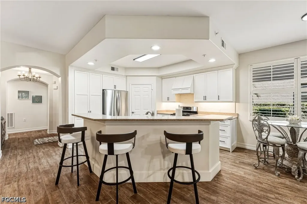 11053 Harbour Yacht Court Fort Myers FL 33908